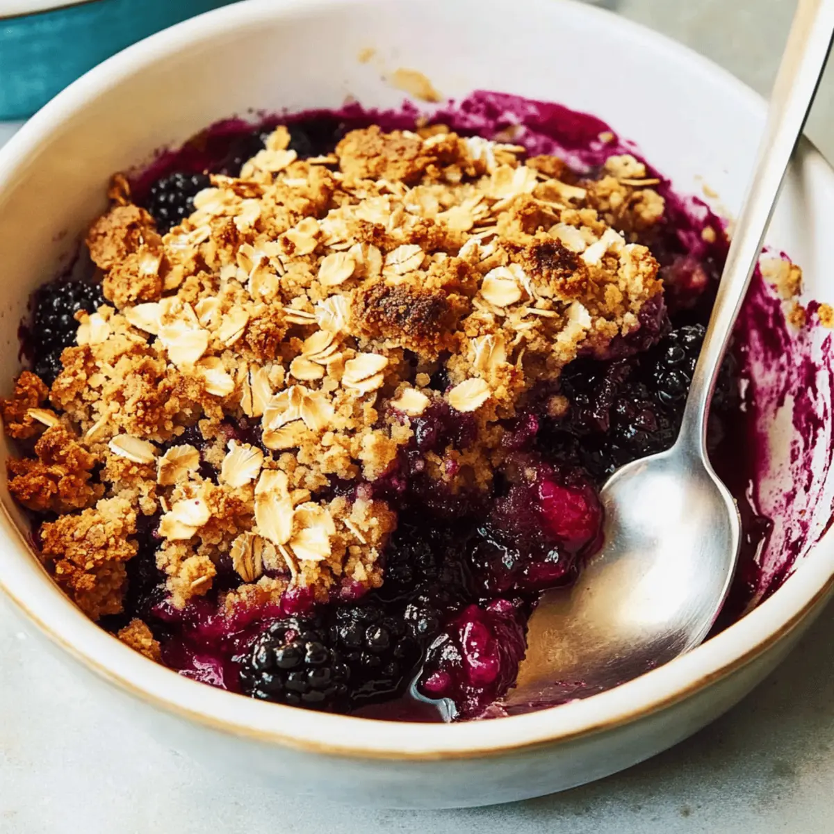 Delicious Blackberry Crisp: A Quick Vegan Summer Delight
