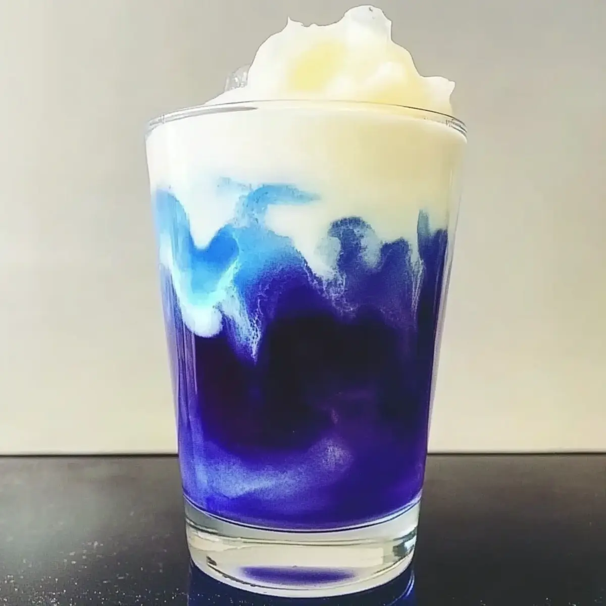 Delightful Iced Blue Tea Latte Recipe with Creamy Foam