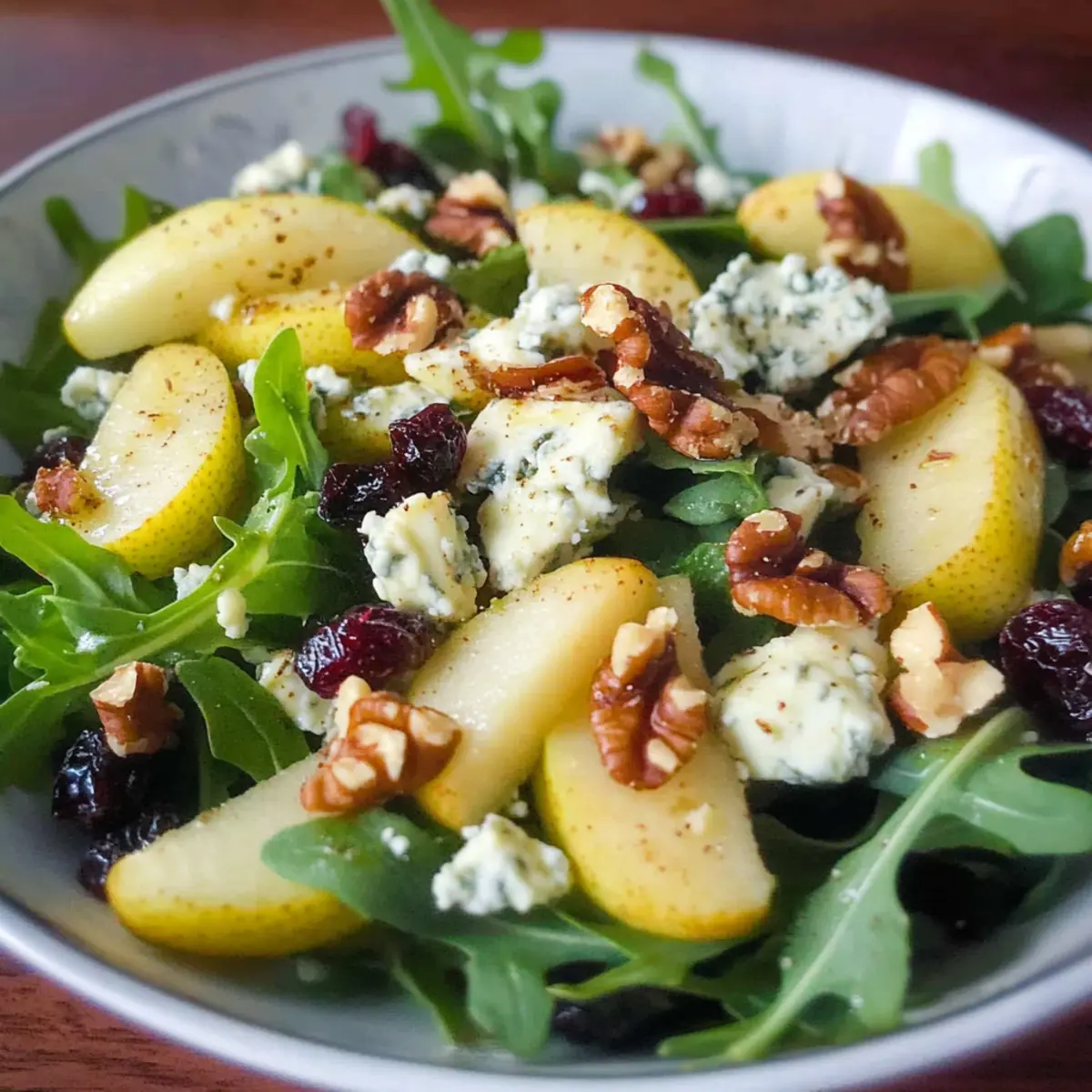 Delicious Pear & Gorgonzola Salad with Toasted Walnuts